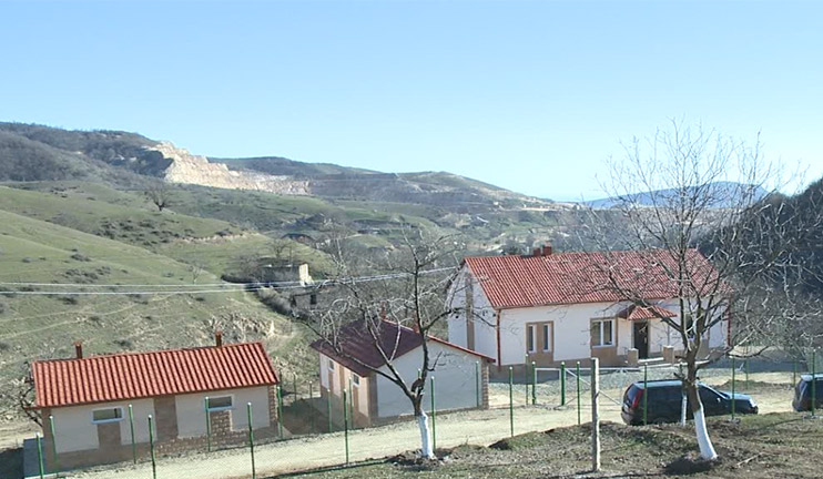 Արցախցի 5 ընտանիքներ նոր բնակարաններ են ստացել