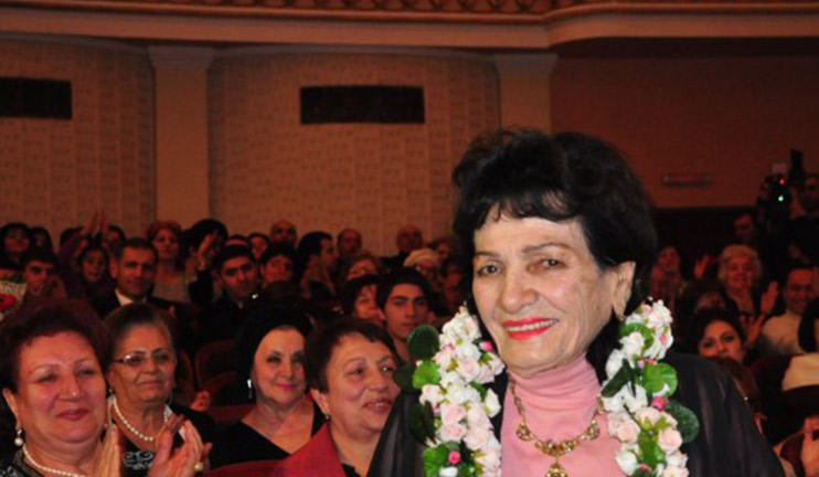 Երգչուհի Օֆելյա Համբարձումյանը տոնել է ծննդյան 90-ամյակը