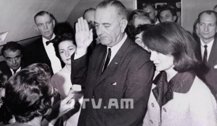 Մի ֆոտոյի պատմություն. Ժակլին Քենեդու արյունոտ հագուստը