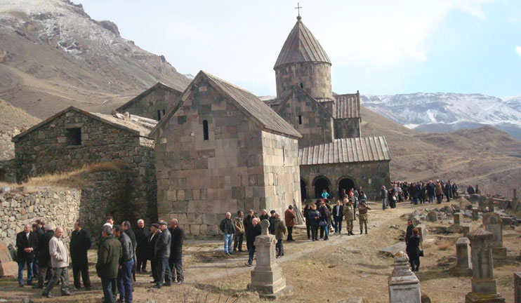 Սյունիքում նշել են Հայ Առաքելական Եկեղեցու սուրբ Հովհան Որոտնեցու 700-ամյակը