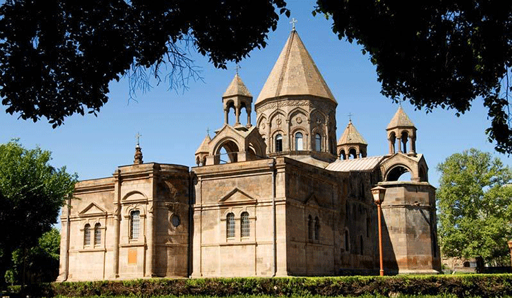 Էջմիածնում մեկնարկել է հինգերորդ եկեղեցական-ներկայացուցչական ժողովը