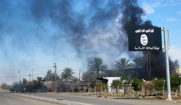 Islamic State militants blow up the central library in Mosul