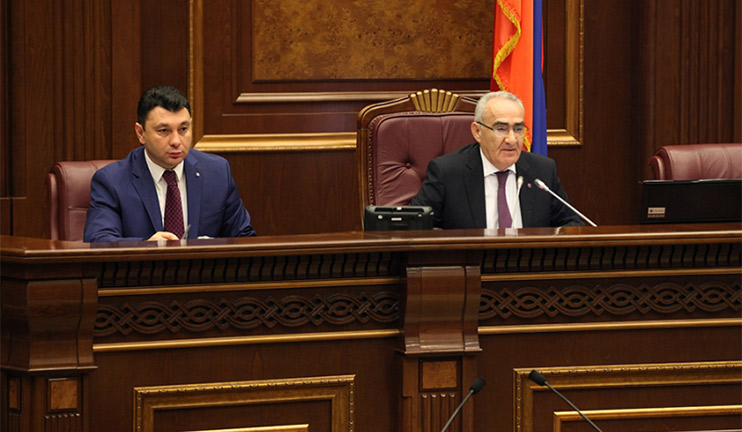 The parliamentarians continued the discussion about the changes in Income Tax law