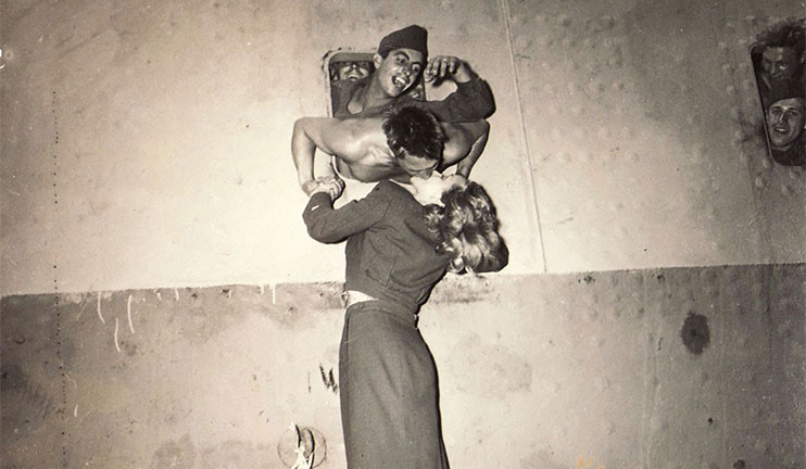 Photo Story: An Unforgettable Kiss