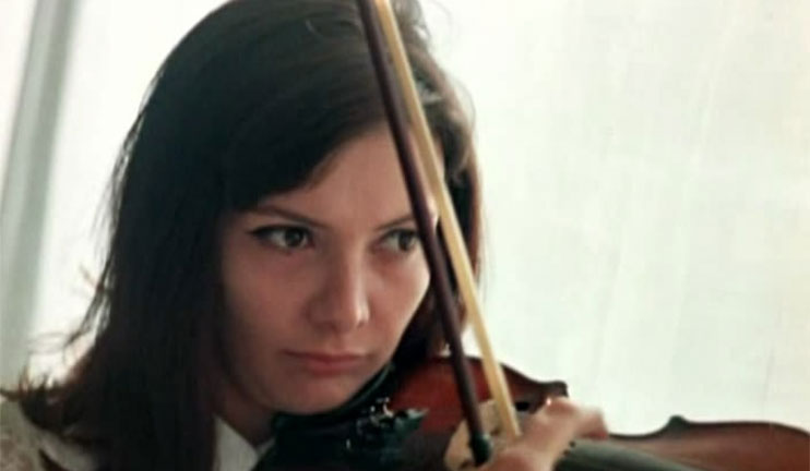 The idol of Armenian men and the most charming celebrity of Armenian cinema: Alla Tumanyan