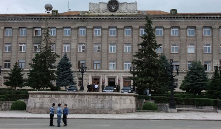 Արցախում զինվորներն արժանացան պետական պարգեւների ու թանկարժեք նվերների