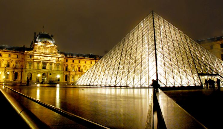 Speaking Monuments: Louvre