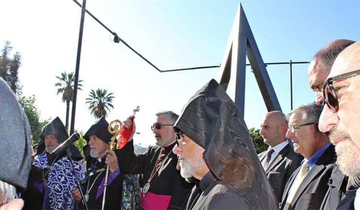 Փասադենայի Հիշատակի այգում Հայոց Ցեղասպանության զոհերի հիշատակին  կոթող տեղադրվեց