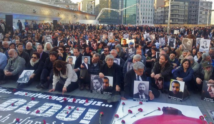 Many people participated in the march in Istanbul dedicated to the victims of the Armenian Genocide