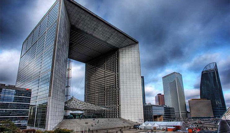 Speaking Monuments: The Grande Arche de la Défense