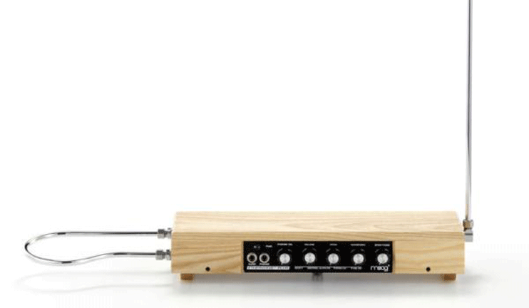 Ռուսական երաժշտական գործիքի հայ  վարպետը