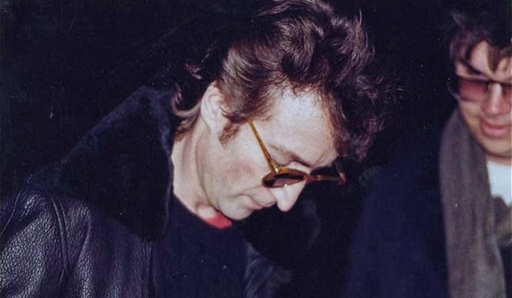 Story of One Photo: Lennon’s killer