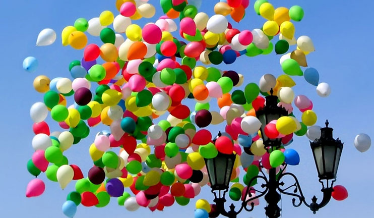 Pupils of Armenian schools of general education celebrating the last bell