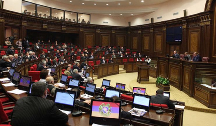 The NA continues the discussion of the budget of the previous year