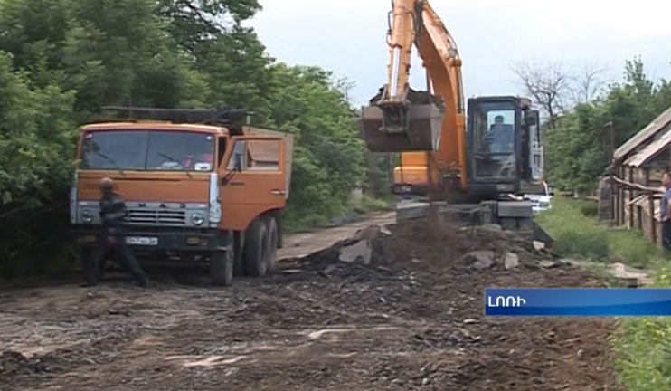 The reconstruction of the Agarak-M6 road was restarted