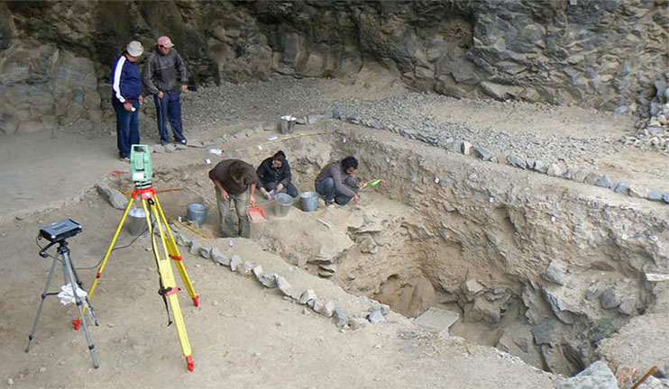 German archaeologist studies the caves of Syunik with Armenian colleagues