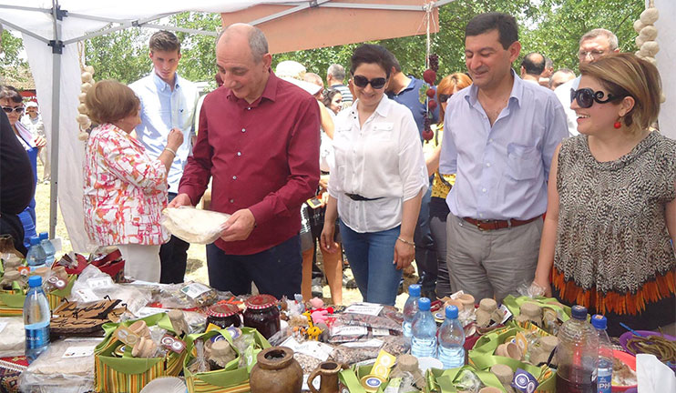 The first mulberry festival was solemnly opened in Amaras