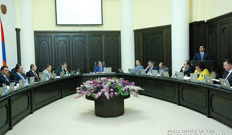 The Government approved the agreement on the concession of the loan of Nairit plant