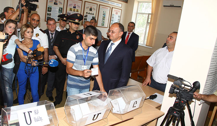 Պաշտպանության նախարարի երեք պատգամները նորակոչիկներին