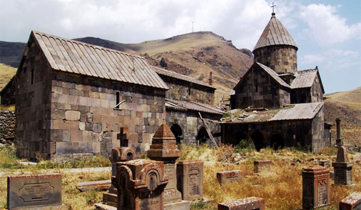 Կառավարության հատկացումներով շարունակվում են Որոտնավանքի վերանորոգման աշխատանքները