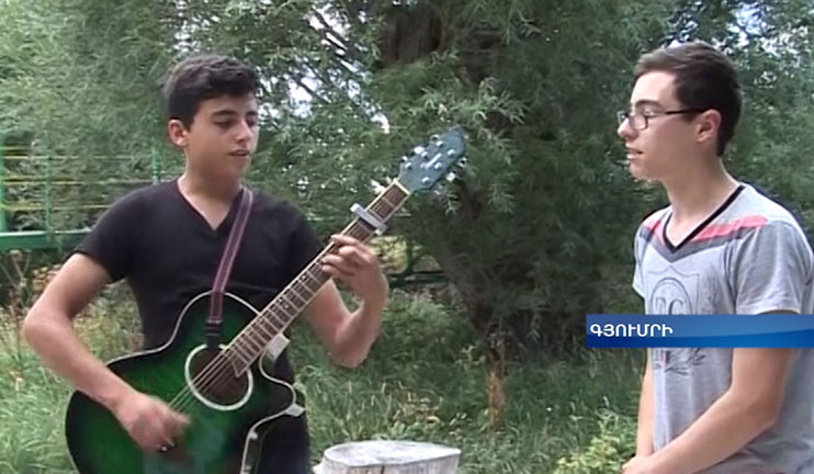 The participants of “Renaissance” festival enjoy their rest at Gyumri creative camp