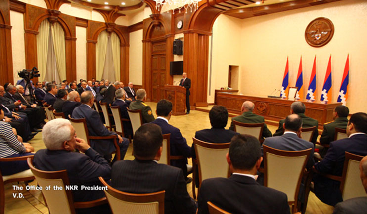 Արցախի Նախագահը պարգեւատրել է տարբեր ոլորտներում աչքի ընկած մասնագետներին