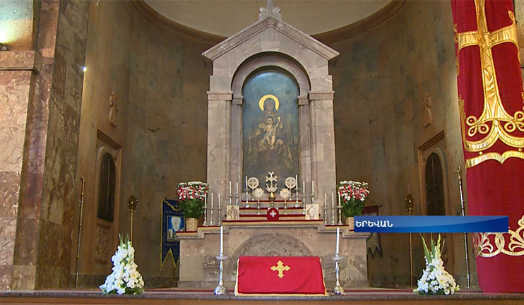 Աստվածածնի ծննդյան տոնին բոլոր եկեղեցիներում Պատարագ է մատուցվել