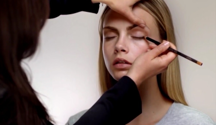 Գեղեցկության գինը. դիմահարդարման միտումները