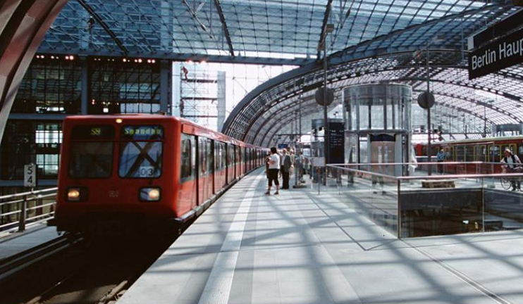 Խոսող կոթողներ. Բեռլինի կենտրոնական երկաթուղային կայարան