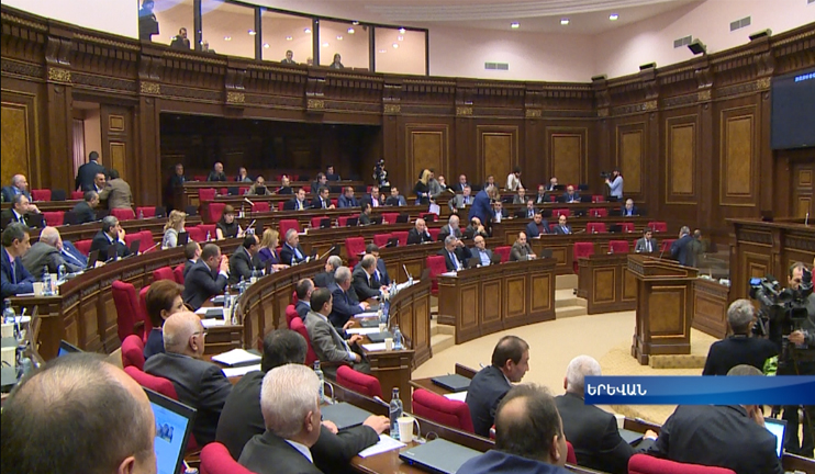 Եթե ՀէՑ-ը չմարի պարտքերը, կարող ենք ֆինանսական պատժամիջոցներ  կիրառել. Ռոբերտ Նազարյան