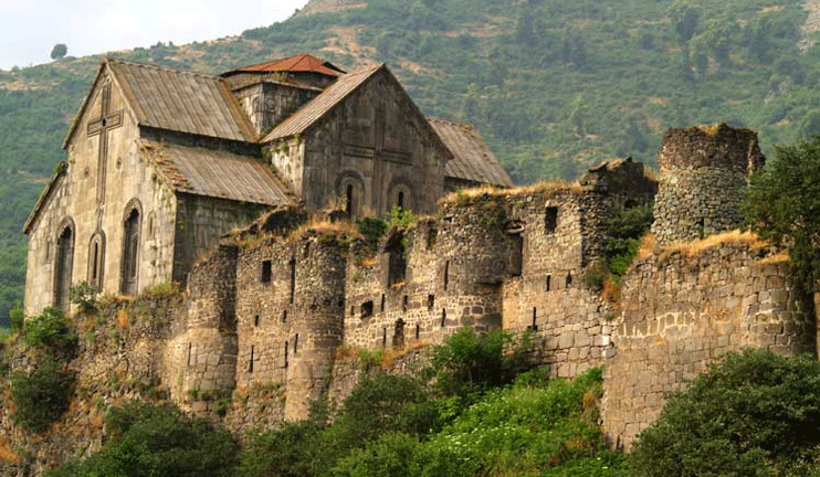 Ախթալայում բացվել է Ցեղասպանության զոհերի հուշարձան