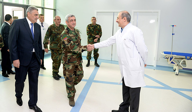 Նախագահը Ստեփանակերտում մասնակցել է սրտաբանական կենտրոնի բացմանը