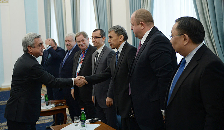 President receives heads of leading CIS new agencies
