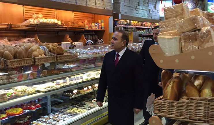 Վարչապետը շրջայց է կատարել երեւանյան մի քանի սուպերմարկետներում