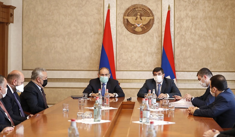 Nikol Pashinyan and Arayik Harutyunyan met with representatives of the banking system