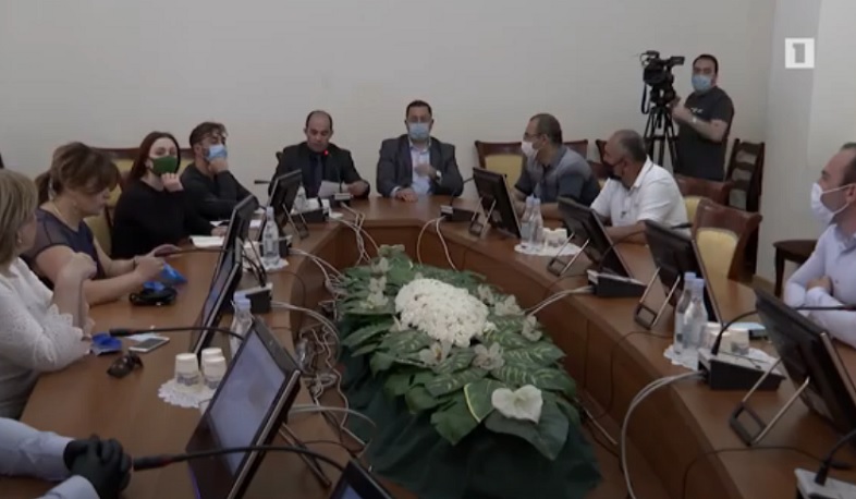 Ինչպես լուծել մարզադպրոցների խնդիրը. քննարկում ԱԺ-ում