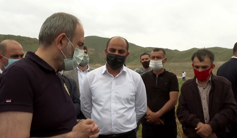 Ոռոգման համակարգը հնացել է, ամեն օր վթար է լինում. վարչապետը լսեց նարեկցիների խնդիրները