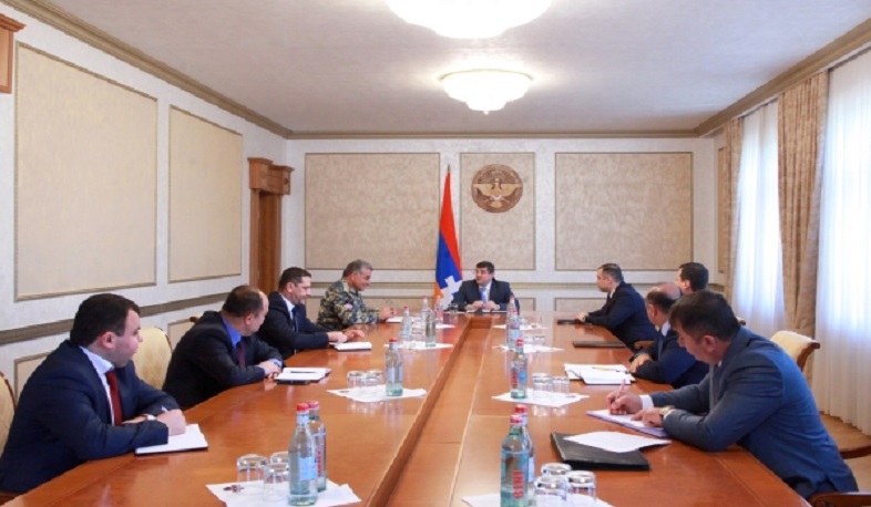 ԱՀ նախագահը բերքահավաքի աշխատանքների կազմակերպմանը նվիրված խորհրդակցություն է հրավիրել