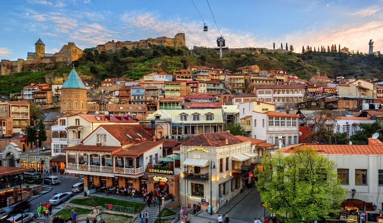 Վրաստանում սահմանափակումներն աստիճանաբար վերացվում են. դեսպանություն