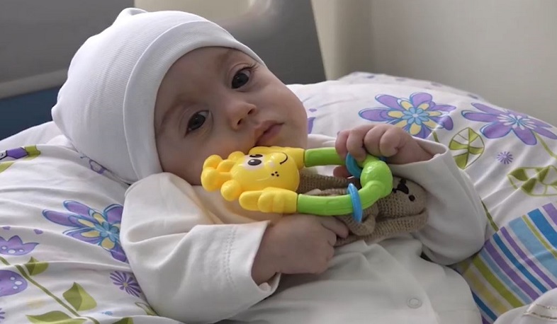 Ծնված օրվանից ծանր հիվանդության դեմ պայքարող 9 ամսական Գոռն առաջին անգամ տուն է գնում