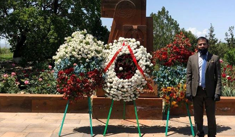 Հայաստանում Հնդկաստանի դեսպանն այցելել է Սարդարապատ