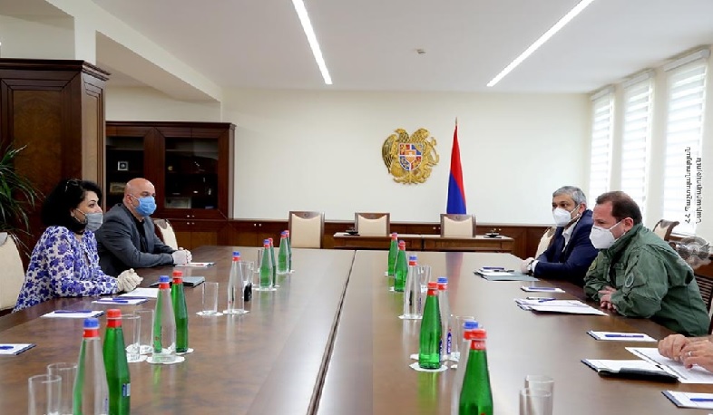 Պաշտպանության նախարարը հանդիպել է «Վեոլիա ջուր» ընկերության գլխավոր տնօրենի հետ