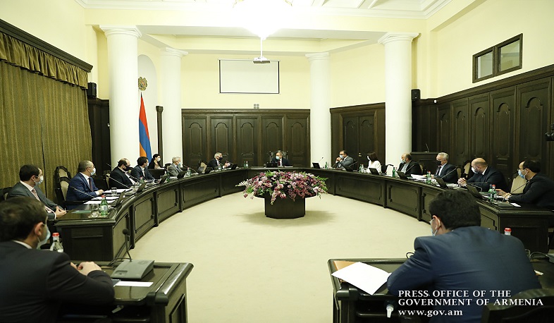 Խորհրդակցություն՝ Փաշինյանի գլխավորությամբ. քննարկվել են հակաճգնաժամային միջոցառումներին ու ծրագրերին վերաբերող հարցեր