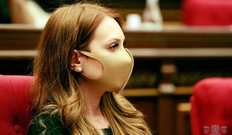 Ինչու էր «Իմ քայլը» խմբակցությունը լուռ ԲՀԿ-ի ելույթների ժամանակ. Մակունցը պարզաբանում է