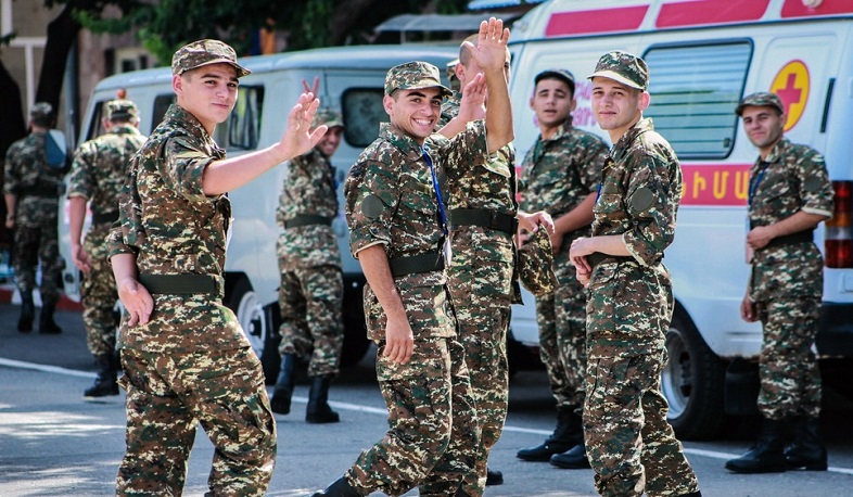 Ինչպես է կազմակերպվելու ամառային զորակոչի ընթացքում քաղաքացիների դիմում-բողոքների քննարկումը