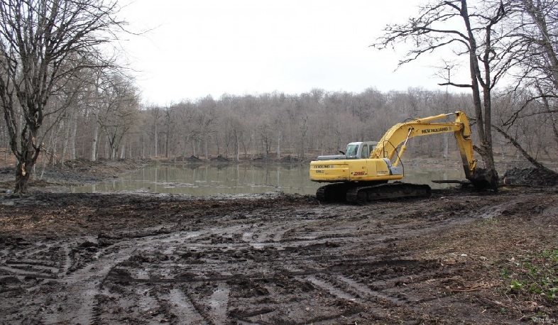 Պարզ լիճ տանող ճանապարհը նորոգվում է