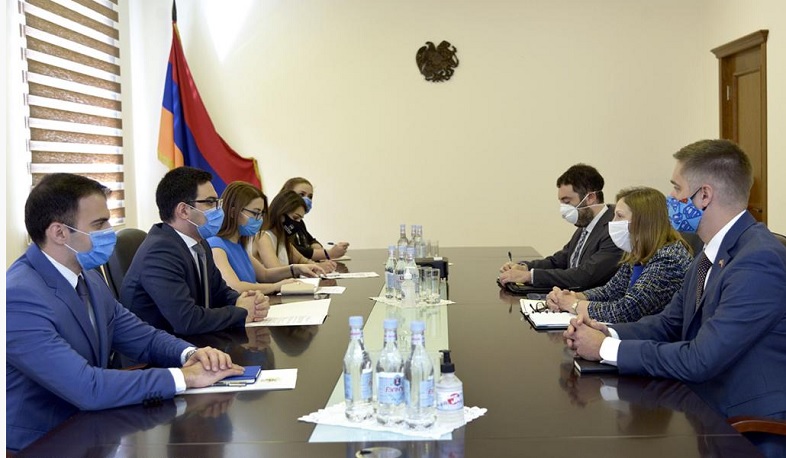 Ռուստամ Բադասյանն ԱՄՆ դեսպանի հետ քննարկել է ՀՀ-ում իրականացվող բարեփոխումները