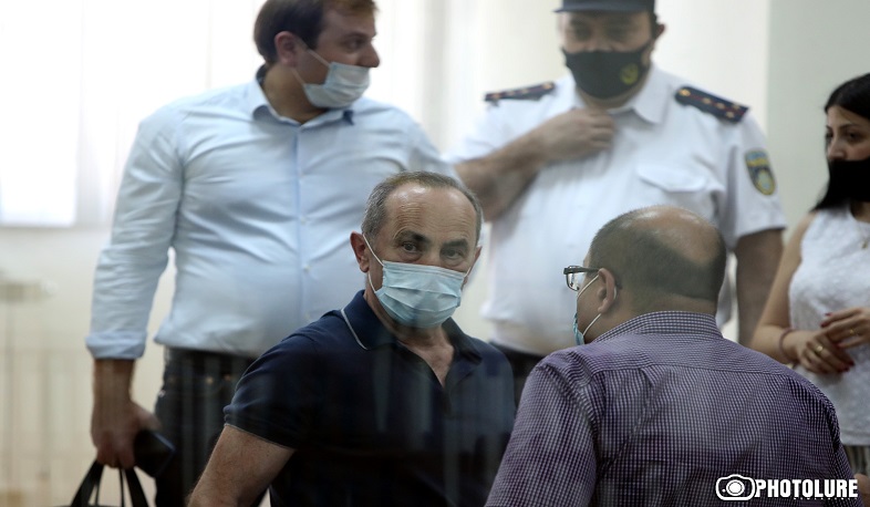 Դատախազը միջնորդեց իրավունքի չարաշահում ճանաչել պաշտպանների գործողությունները. Քոչարյանի և մյուսների գործով նիստը հետաձգվեց