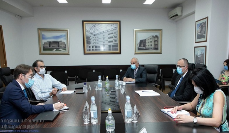 Արսեն Թորոսյանը հանդիպել է ԱՀԿ ներկայացուցիչների հետ