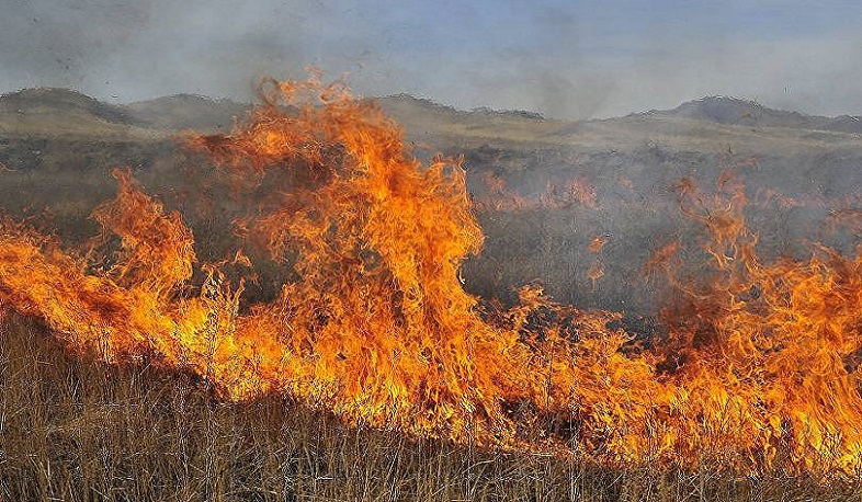 Մեկ օրում ստացվել է 15 ահազանգ՝ հանրապետության տարբեր տարածքներում բռնկված հրդեհների վերաբերյալ